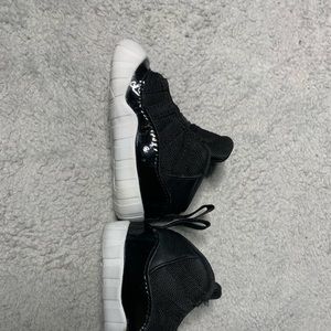 Jordan 11’s infant unisex size 3